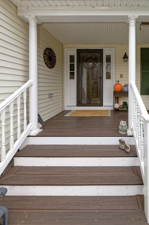 Property Photo: 6 Rainbow Dr MA 02053