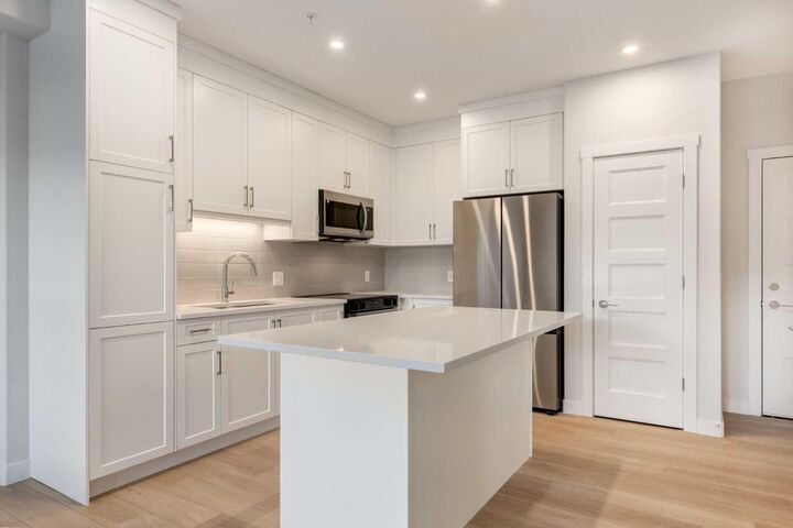 Photo de la propriété:  81 Arbour Lake View NW 1203  AB T3G 0H4 