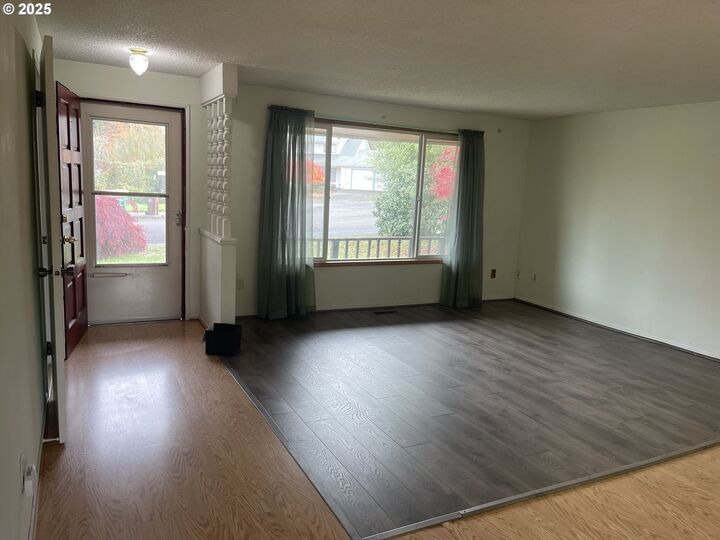 Property Photo:  7115 SW 173rd Ave  OR 97007 