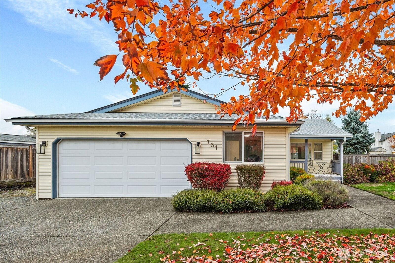 Property Photo: 731 3rd Avenue SE WA 98047