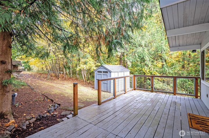 Property Photo:  70 E Larchmont Place  WA 98584 
