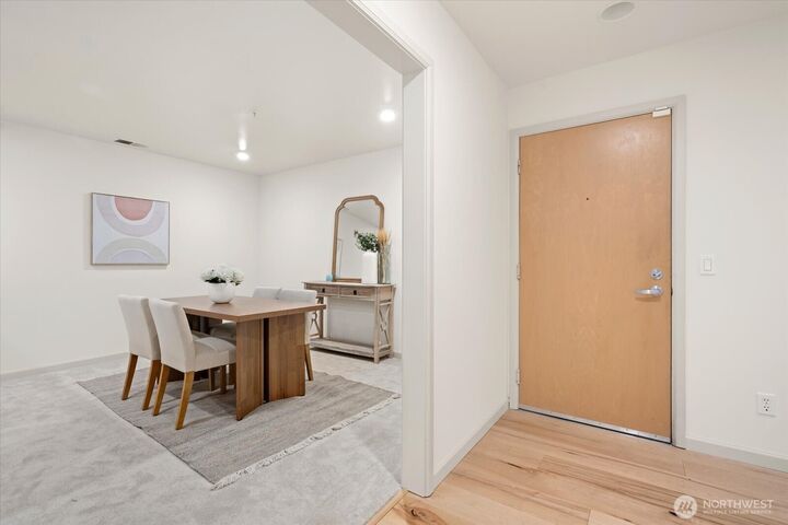 Property Photo: 225 4th Avenue A404 WA 98033