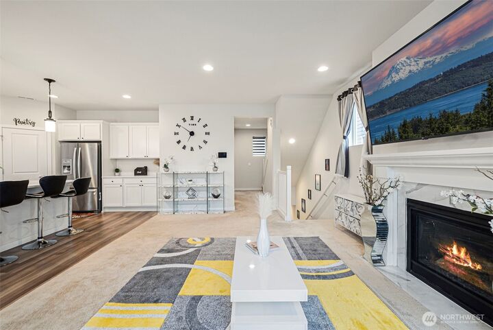 Property Photo: 1031 133rd Place SW 8 WA 98204