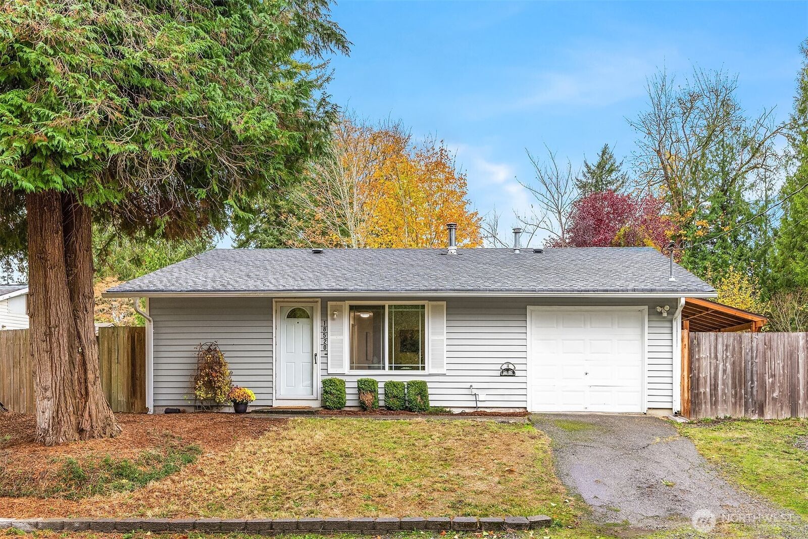 Property Photo: 18520 SE 136th Street WA 98059