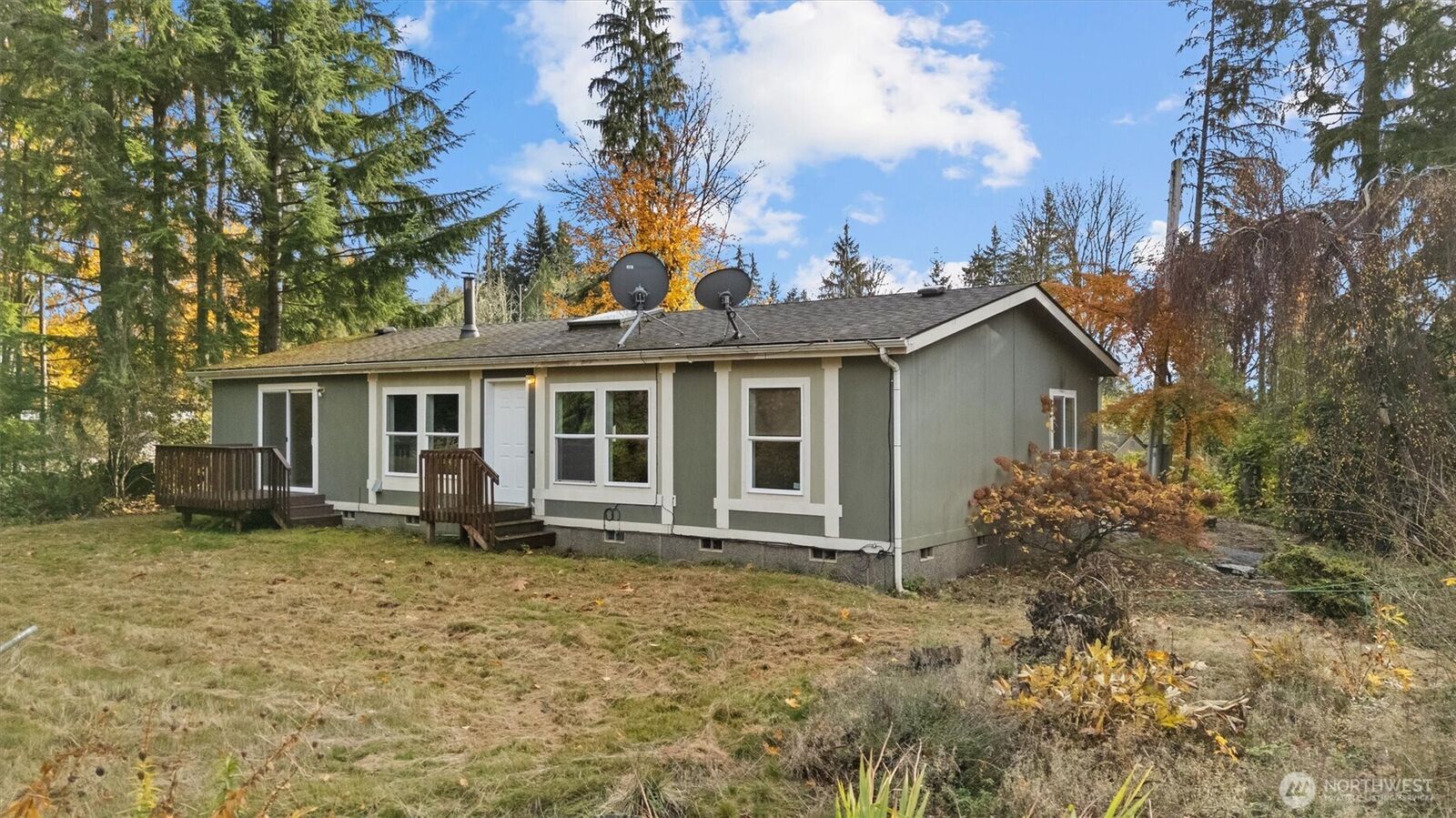 Property Photo: 18325 40th Place NE WA 98290