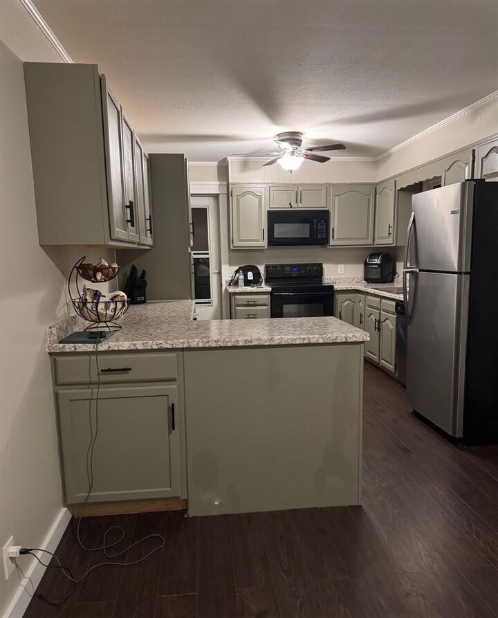 Property Photo:  204 Jim Bryant Avenue  KY 42164 