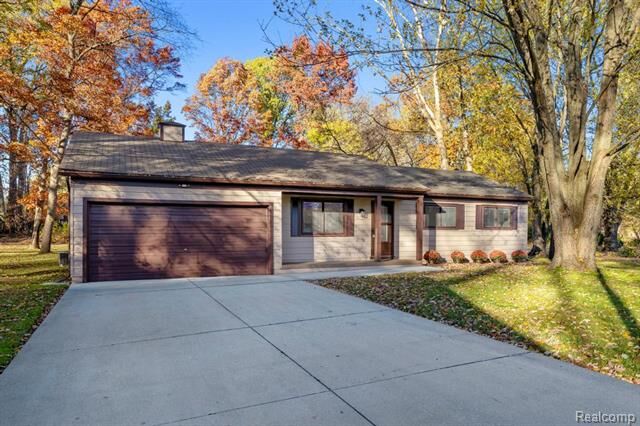 Property Photo: 8695 Pacton Drive MI 48317
