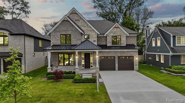 Property Photo:  2182 Buckingham Avenue  MI 48009 