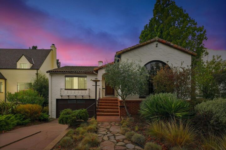 Property Photo: 1433 Drake Avenue CA 94010