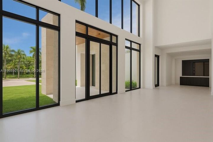 Property Photo:  13805 Old Cutler Rd  FL 33158 