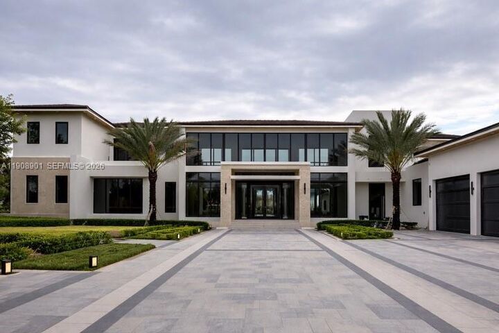 Property Photo:  13805 Old Cutler Rd  FL 33158 