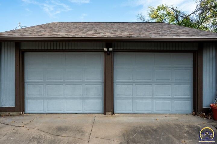 Property Photo:  4612 SW Shenandoah Rd  KS 66610 