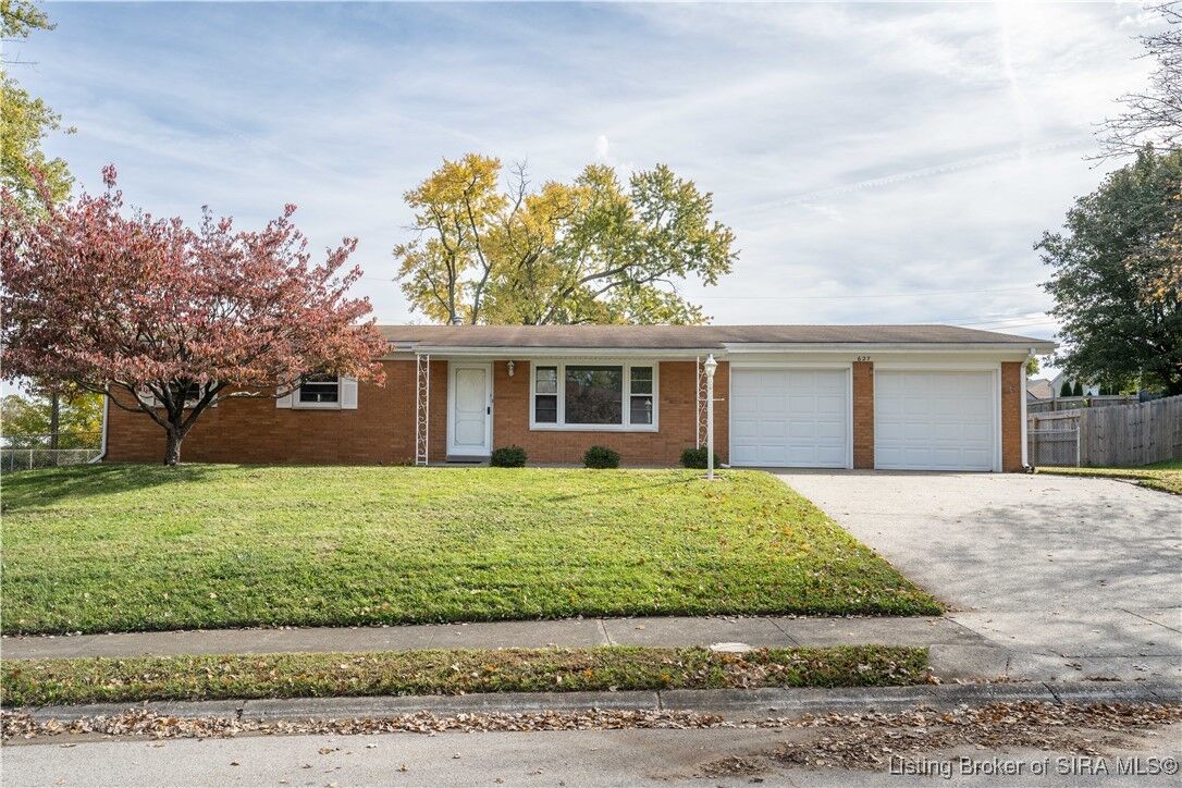 Property Photo: 627 Roseview Terrace IN 47150