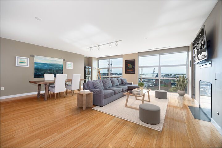 Property Photo: 33 North Water Street 804 CT 06854