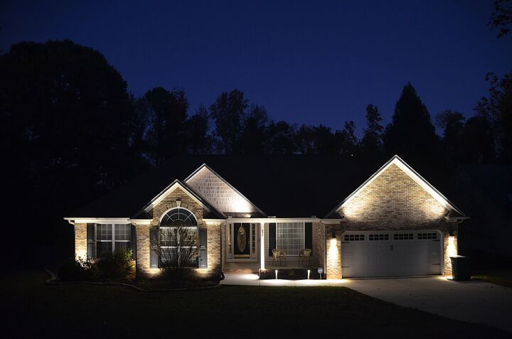 Property Photo: 854 Thackston Drive SC 29307