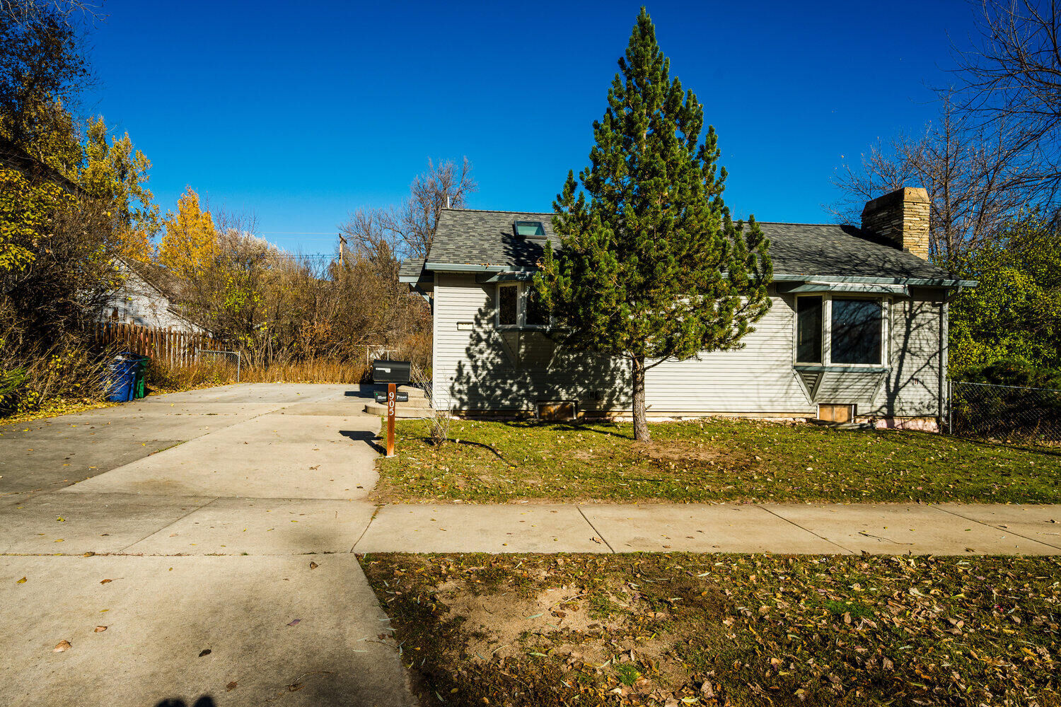 Property Photo:  905 W Works Street  WY 82801 