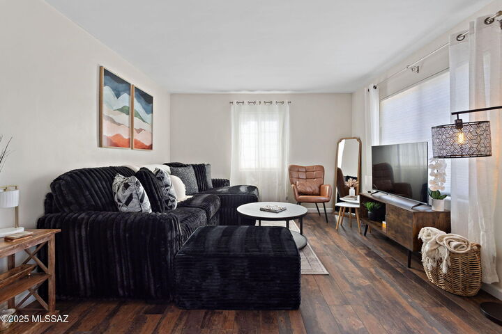 Property Photo: 2140 N Calle Chico AZ 85705