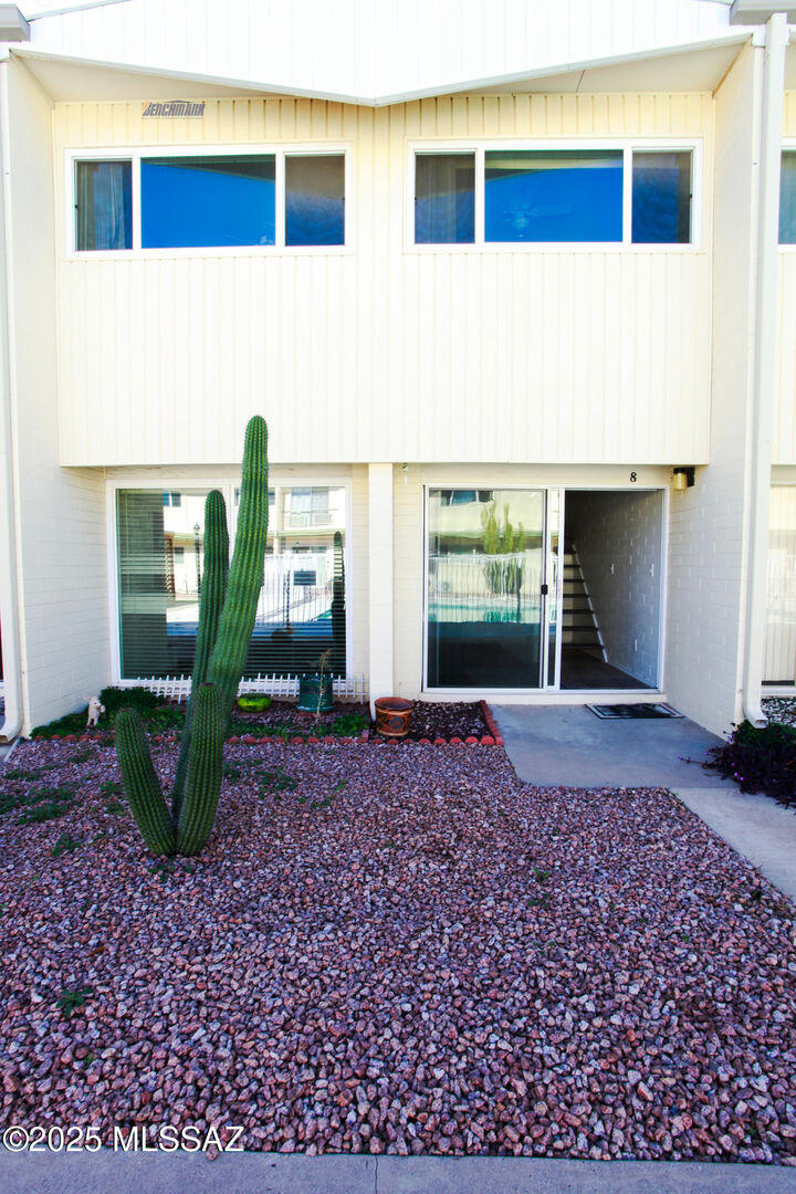1475 S Jones Bl Boulevard G8  Tucson AZ 85713 photo