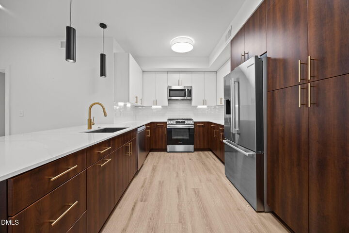 Property Photo:  615 W Peace Street 307  NC 27605 