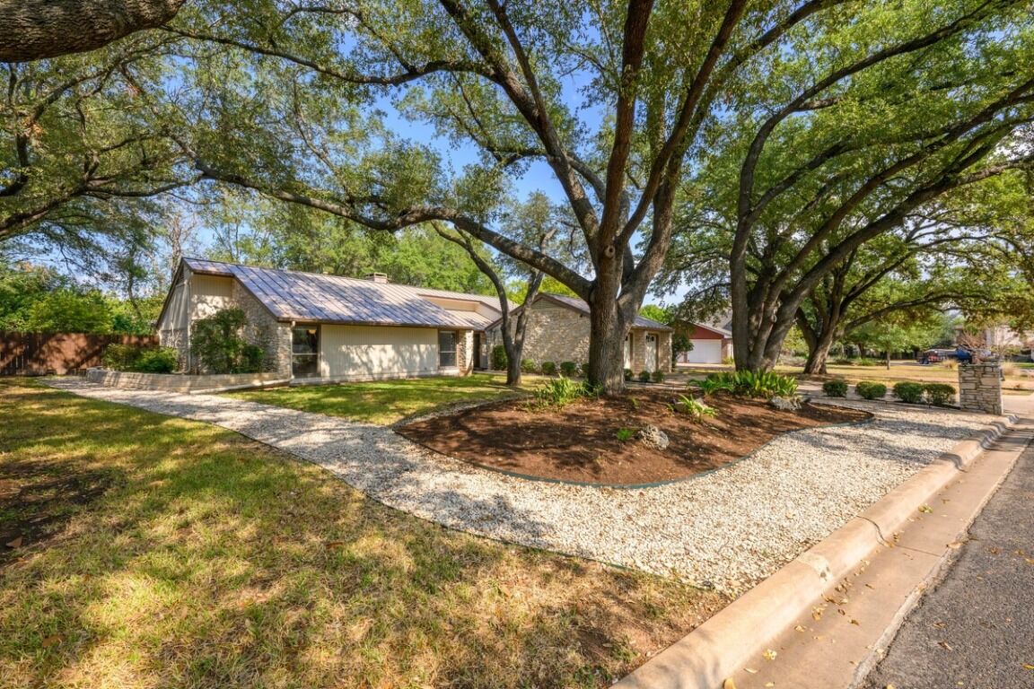 Property Photo: 10923 Preston Trails Drive TX 78747