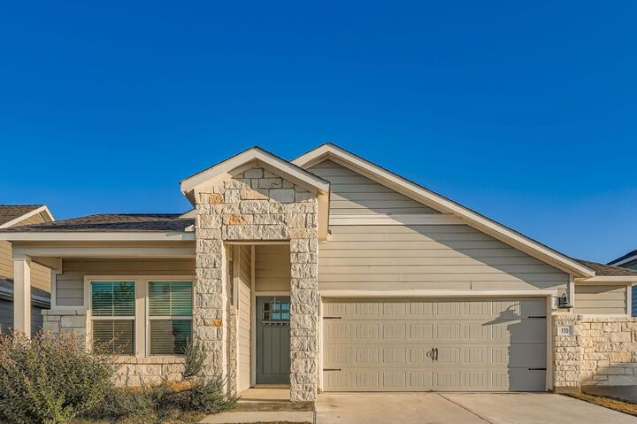 Property Photo: 170 Malaga TX 78640