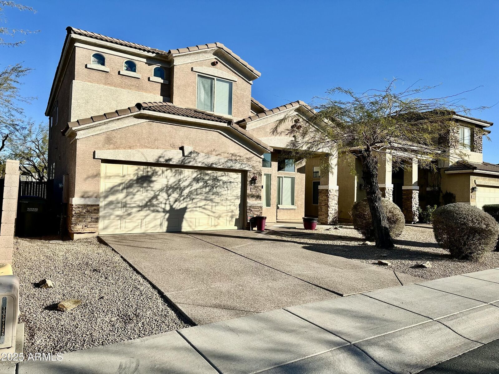 Property Photo: 4046 E Saint John Road AZ 85032