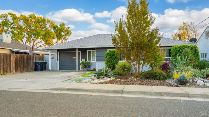 Property Photo:  1047 E Tennessee Court  CA 94533 