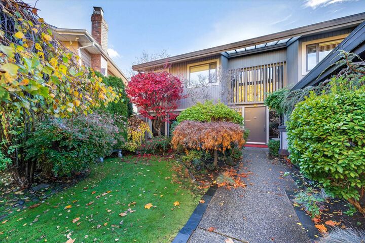5891 Laurelwood Court — photo 1