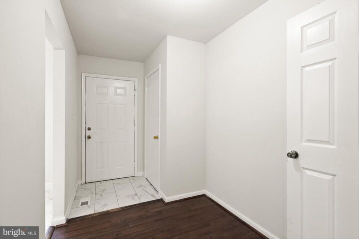 Property Photo:  4332 Eileen Court  VA 22193 