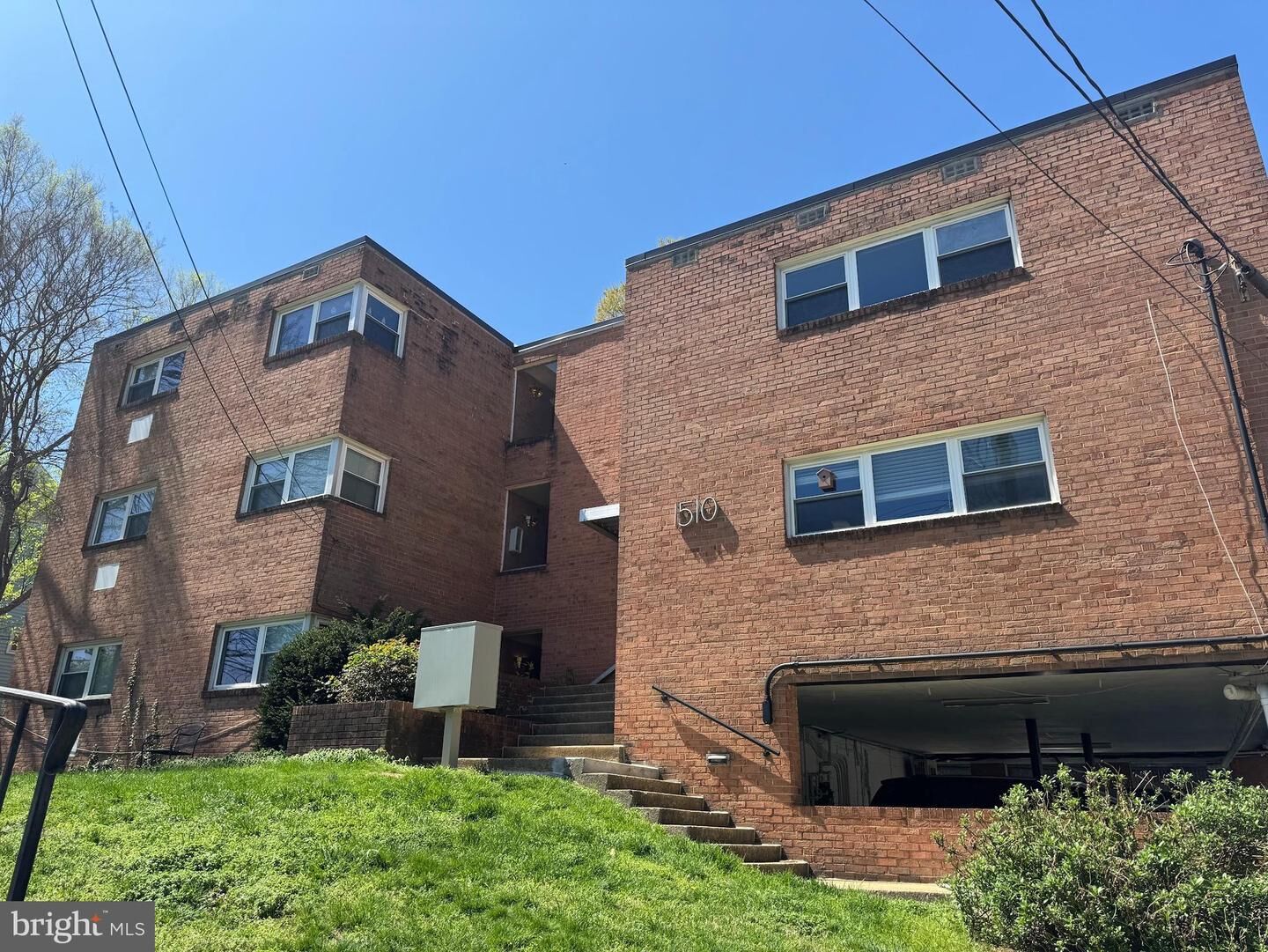 Property Photo: 1510 N Rolfe Street 4 VA 22209