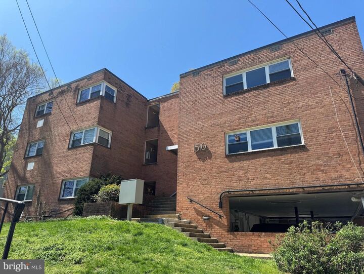 1510 N Rolfe Street 4  Arlington VA 22209 photo