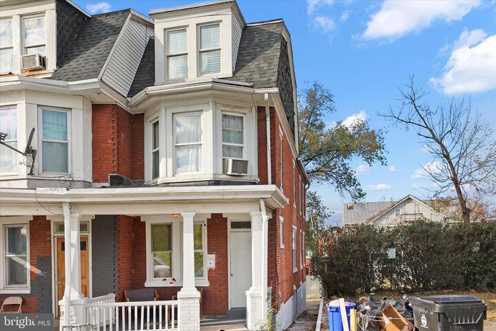 Property Photo: 1908 Walnut Street PA 17103