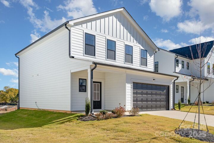 Property Photo: 109 Silverwood Court NC 28115