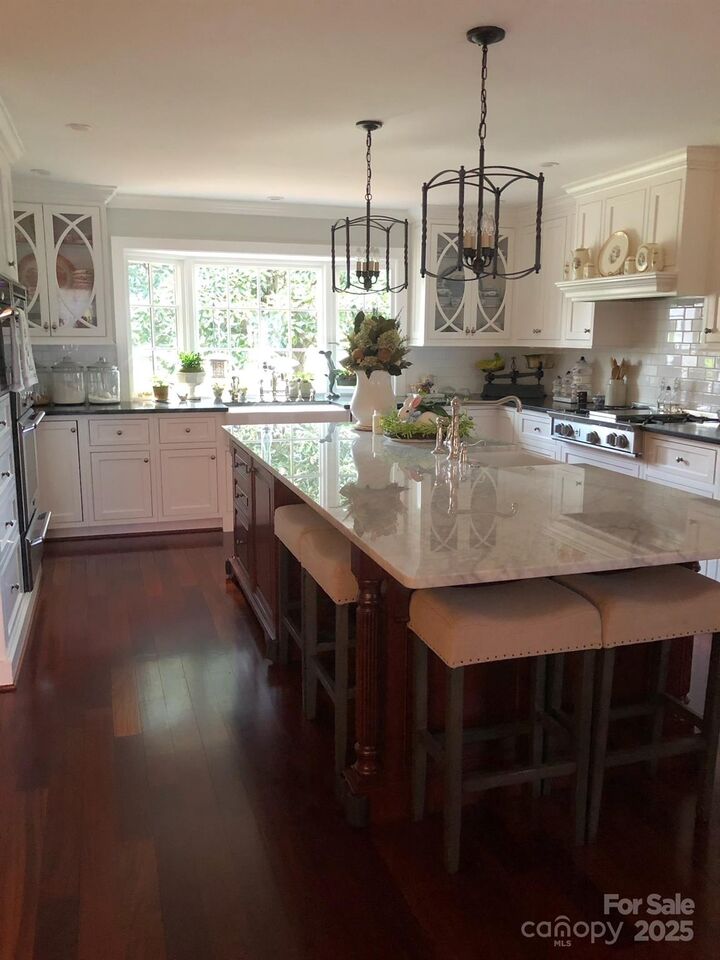 Property Photo: 5900 Lebanon Road NC 28227