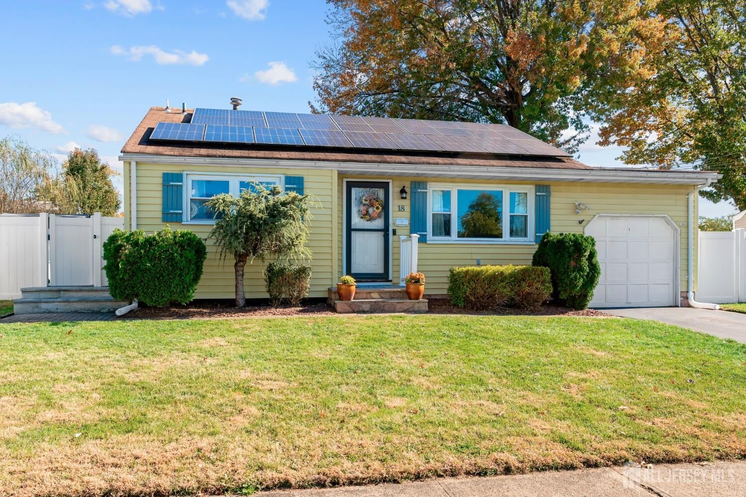 Property Photo:  18 Bruce Street  NJ 08857 