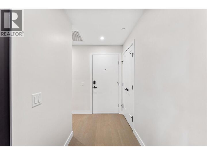 Property Photo: 9654 Benchland Road 202 BC V4V 0A5