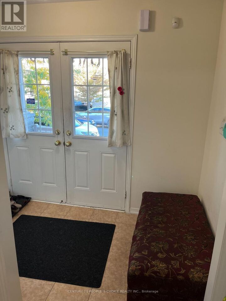 Property Photo:  14 Bersan Terrace Upper  ON L6P 3T2 