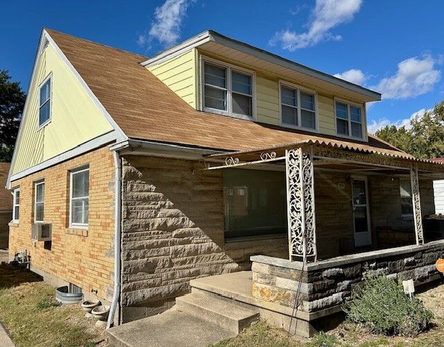 Property Photo:  977 Oakland Avenue  IL 62522 