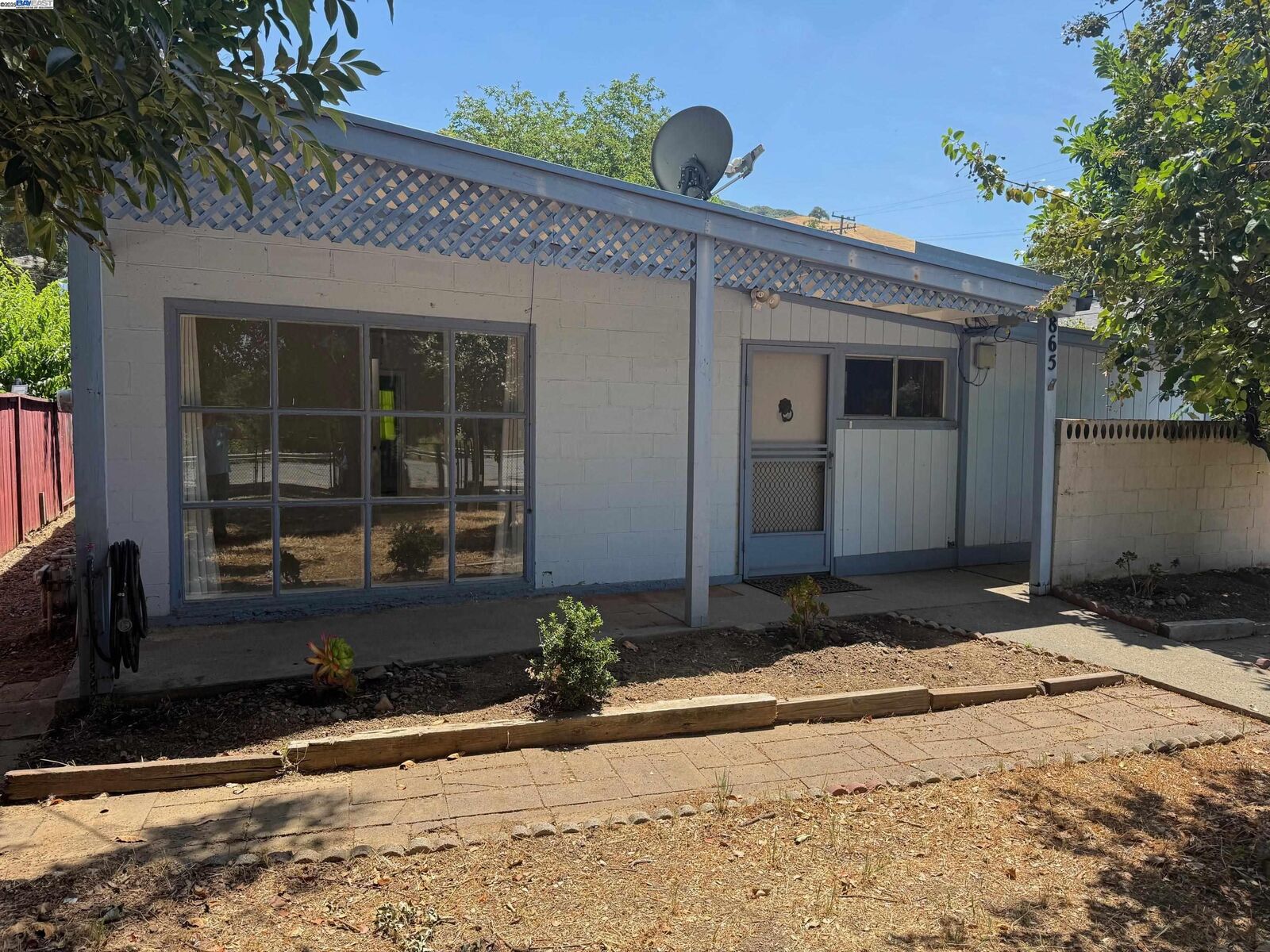 Property Photo:  865 Old Canyon Road  CA 94536 