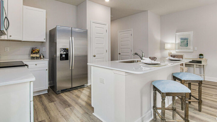 Property Photo: 8459 Midtown Court FL 32566