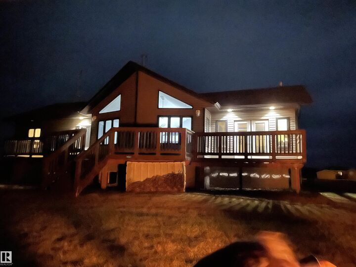 105 Buffalo Way  Rural Thorhild County AB T0A 2R0 photo