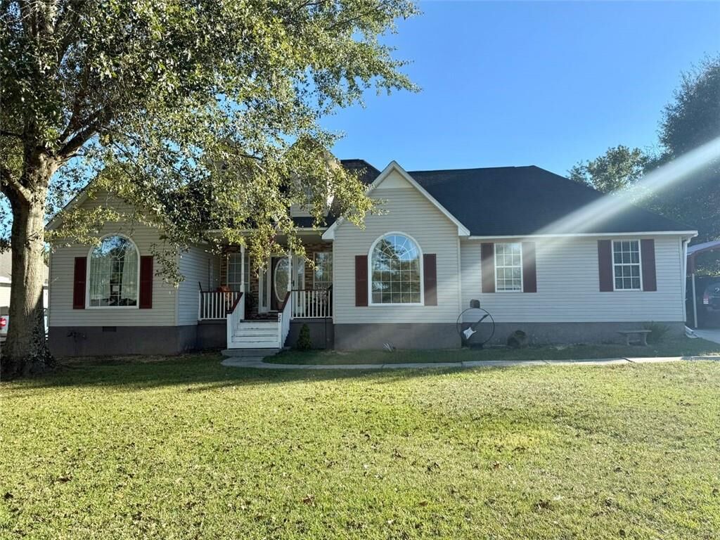 Property Photo: 22 Valley Creek Drive SW GA 30120