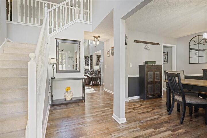 Property Photo:  102 Silverleaf Lane  GA 30157 