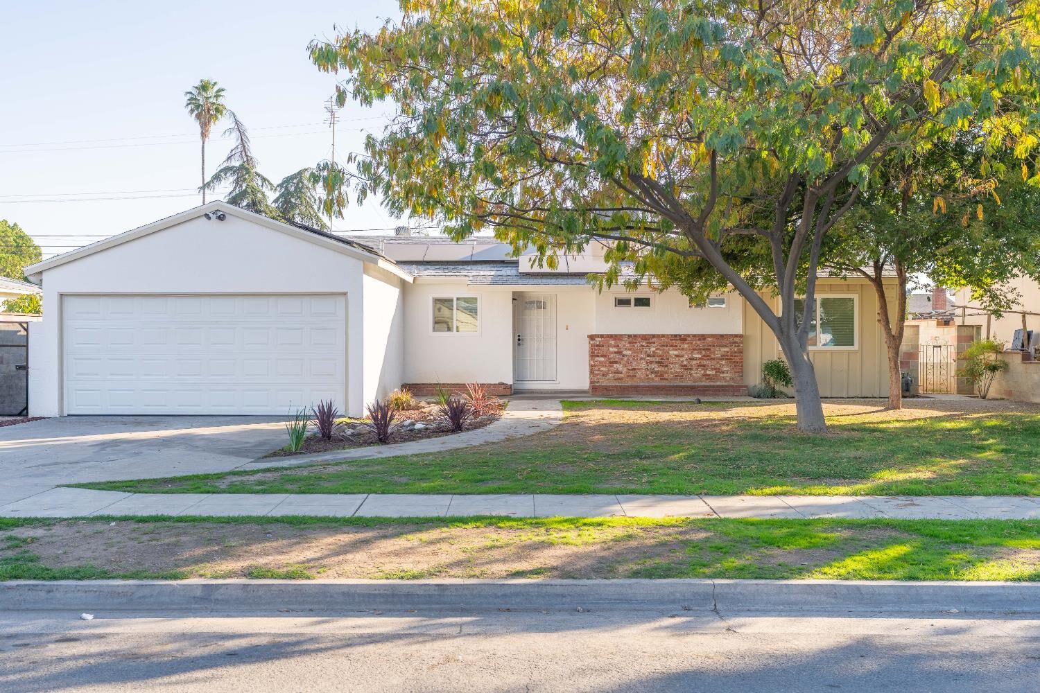 Property Photo:  5080 E Hammond Avenue  CA 93727 