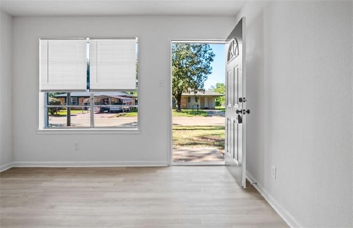 Property Photo:  5219 W Sandy Bayou Drive  LA 71301 