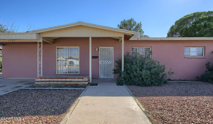 5904 Brazos Avenue  El Paso TX 79905 photo