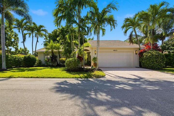 Property Photo:  4803 Queen Palm Ln  FL 33319 