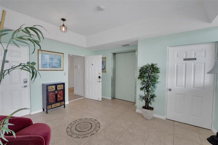 Property Photo:  4114 W Palm Aire Dr 146B  FL 33069 