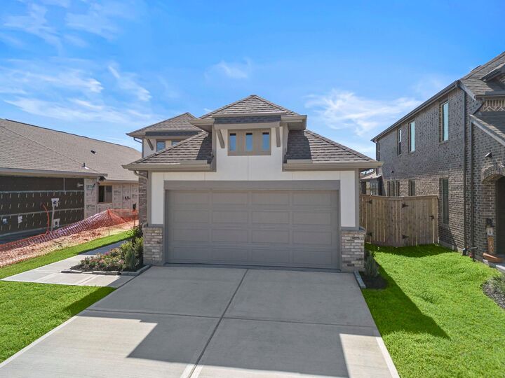 Property Photo: 1011 Shoal Creek Trail TX 77304