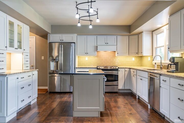 Property Photo: 409 E Woodridge Drive IN 47408